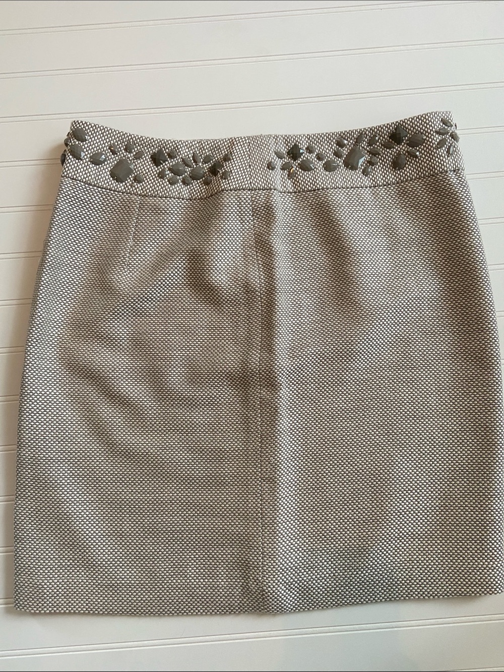 The Limited Tweed Mini Skirt Size 8 Embellished Waist Zip Beige Office-Chic NWT